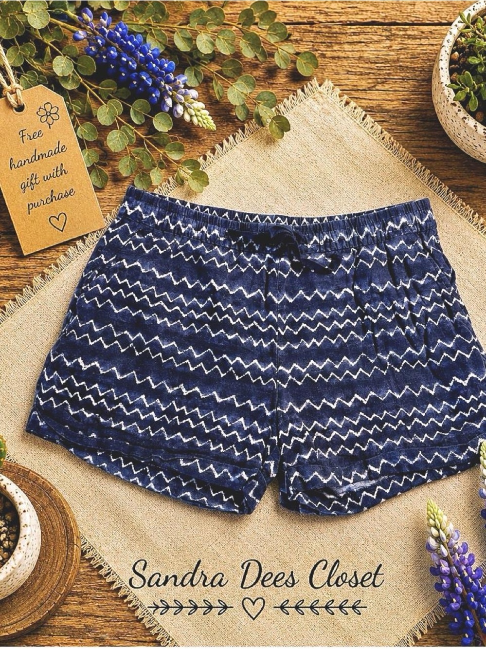 Old Navy Navy Zigzag Drawstring Athletic Shorts